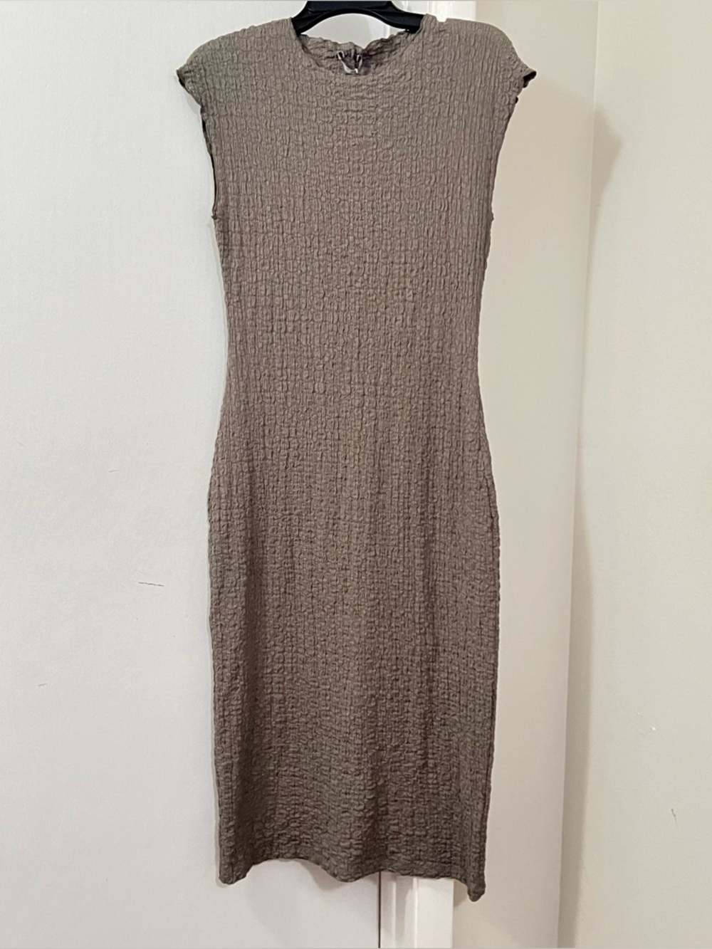 Zara Green Cap Sleeve Textured Midi Dress Size Large - Picture 10 of 13